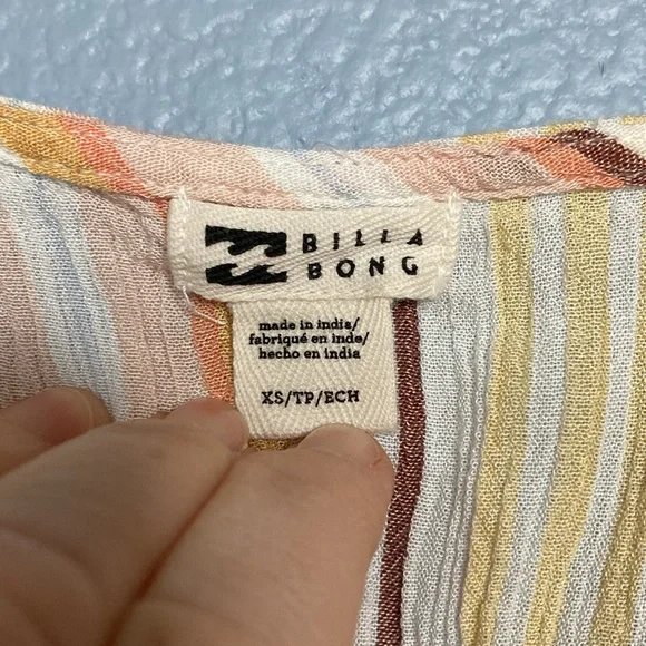 BILLABONG SWEET FOR YA Mini slip dress. Size XS. Button down.Adjustable straps. - Picture 4 of 13